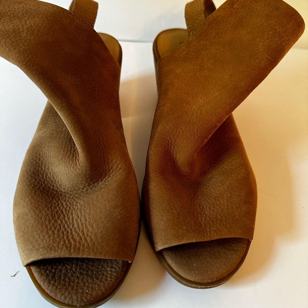 Lucky Brand Sandals for Ladies Size 8.5